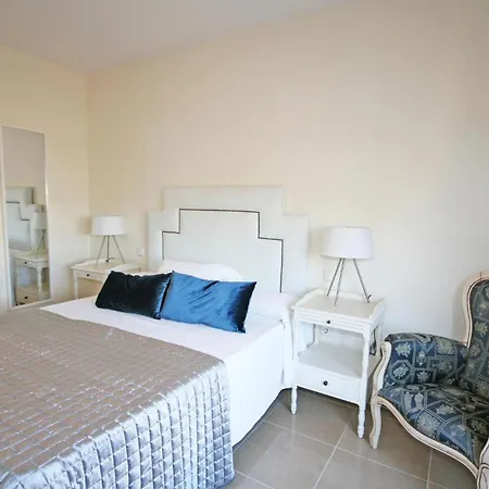 Apartamento Amazing In With Sauna Estepona